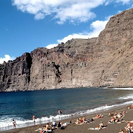 Buenavista Gigantes Marina With Private Bathroom Penzion *