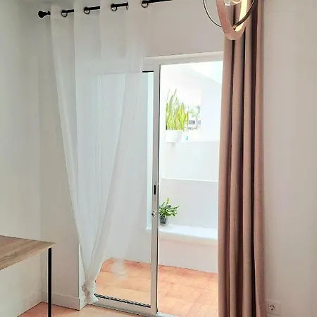 ゲストハウス Buenavista Gigantes Marina With Private Bathroom *
