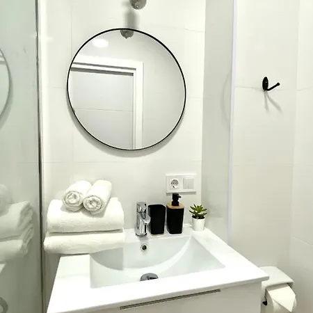 Buenavista Gigantes Marina With Private Bathroom